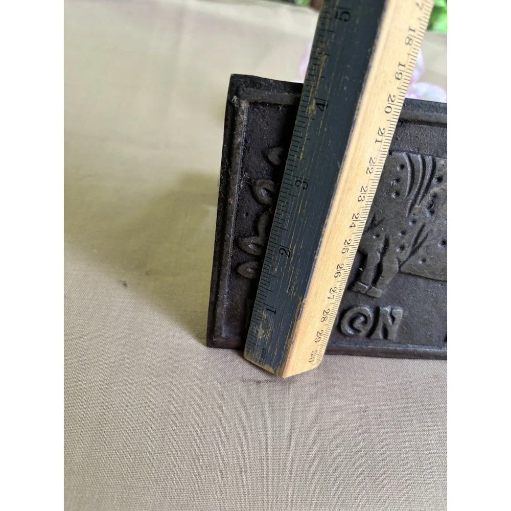 Cast Iron Bacon Press with Wood Handle & Pig Hog Design 7